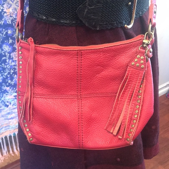 The Sak Cherry Red Purse - Picture 4 of 13